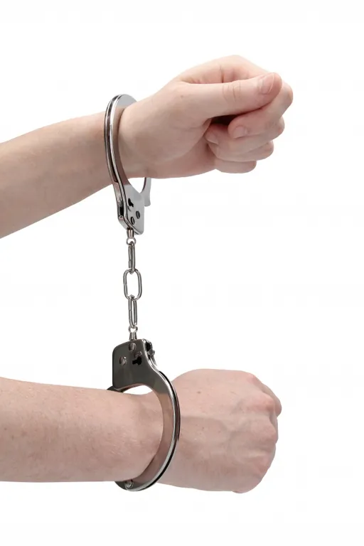 металлические наручники pleasure handcuffs в 