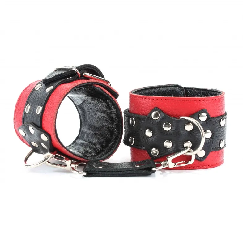 наручники из красно-черной кожи с пряжкой 51013ars в 