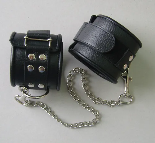 оковы кожаные черные на липучках, соединенные цепочкой длиной 35см 3073-1 в 