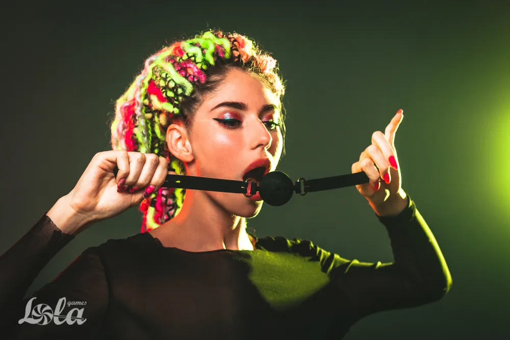 кляп party hard charmer m 1152-02lola в 