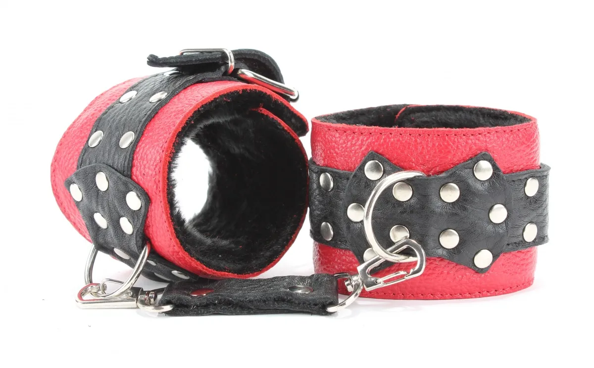 наручи c натуральным мехом на пряжке 51011ars в 