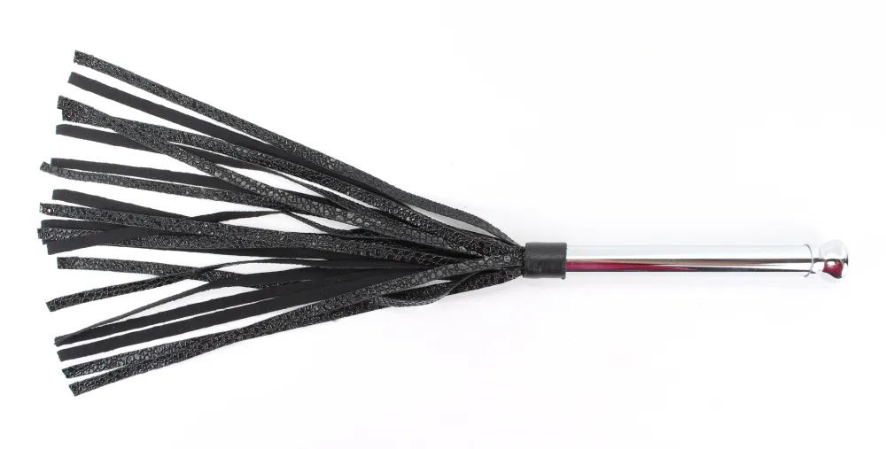 плетка с металлической ручкой хвосты кож зам 54014ars в 