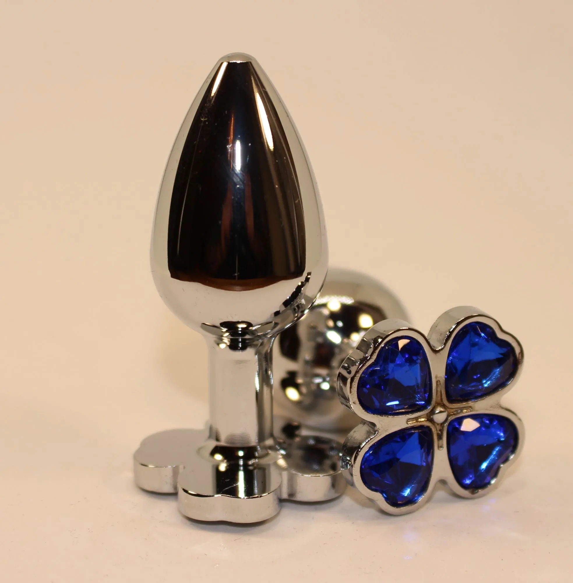 пробка анальная металл 7,5х2,8см с сердечком синий страз 47439-3mm в 