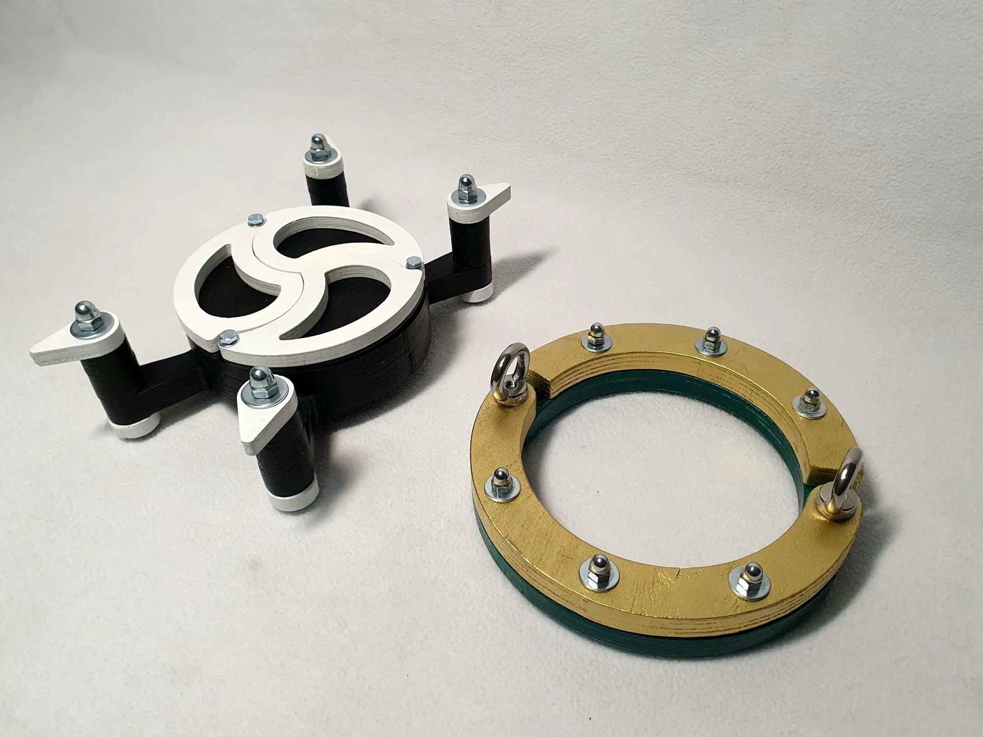 чокер в шкатулке с фиксатором solid в 