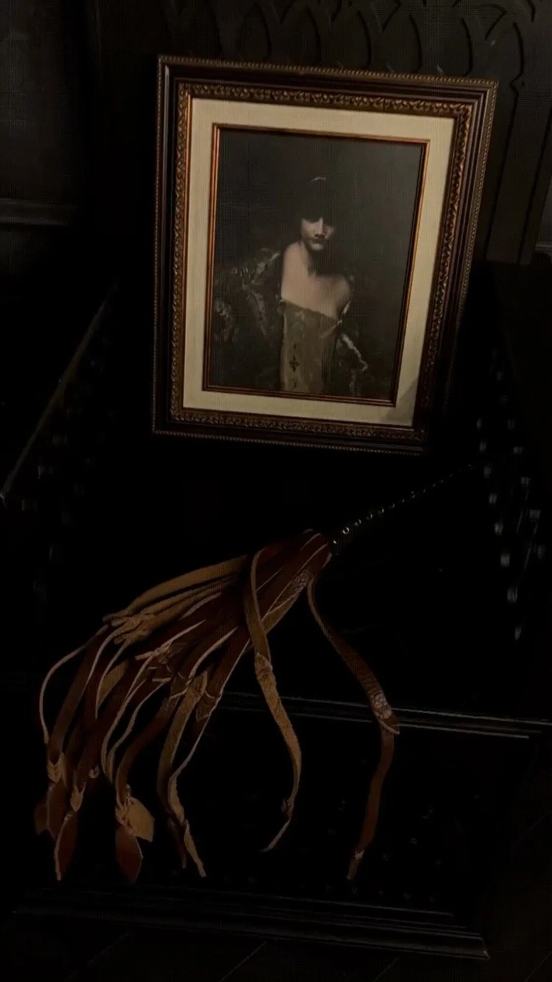 плетёный флоггер  scandal из натуральной кожи (brown) в 