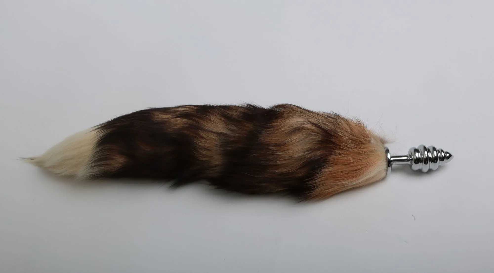 пробка металлическая с хвостом "королевская лиса" 47077-5mm в 