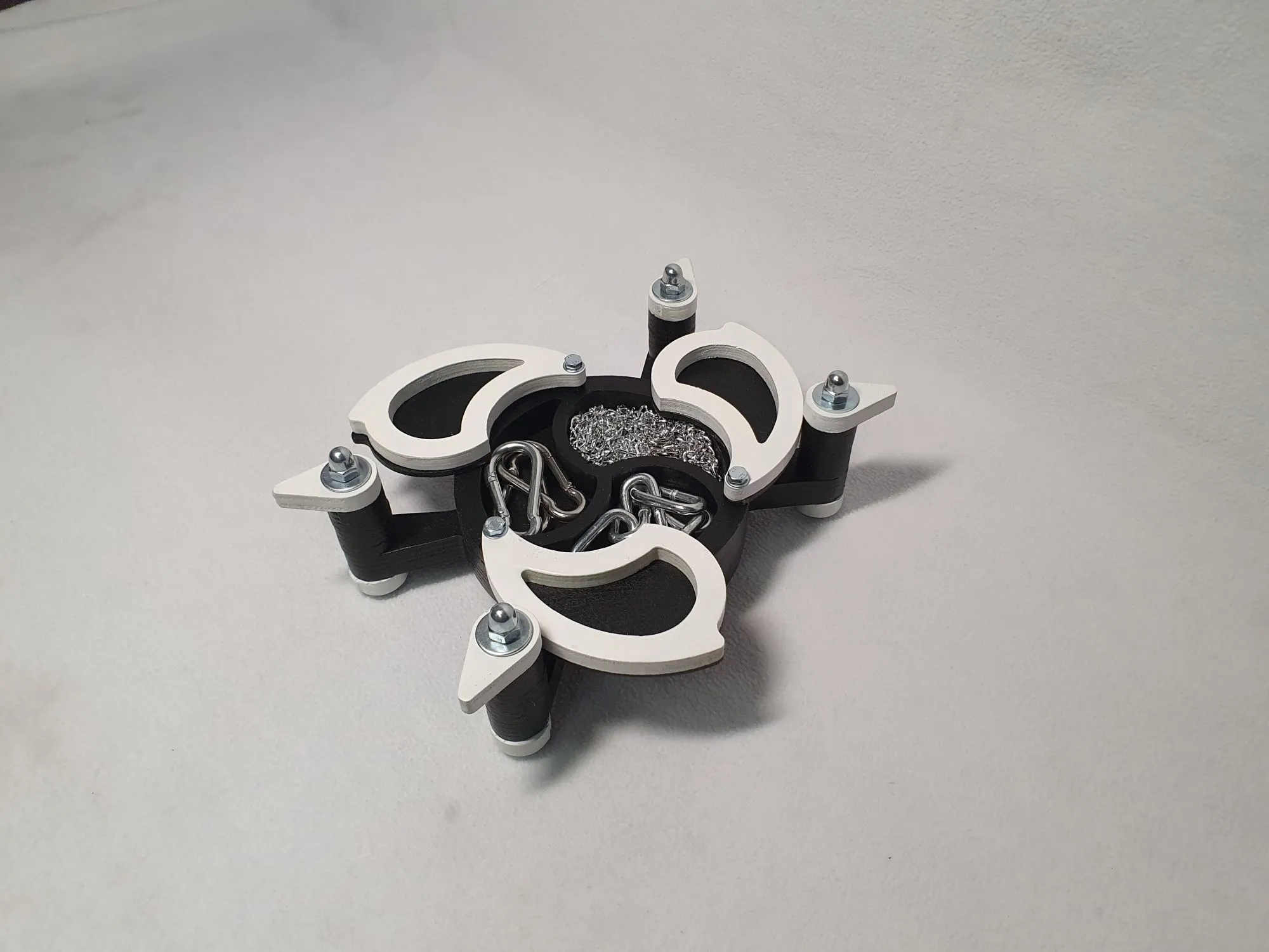 чокер в шкатулке с фиксатором solid в 