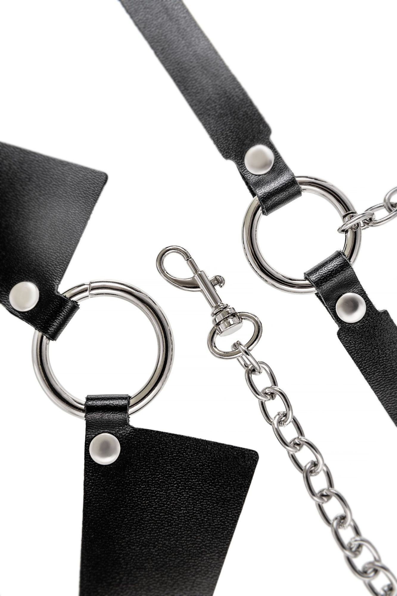 Эротическое портупея-чокер-ошейник pecado bdsm, с поводком и карабином в виде кольца, натуральная кожа, чёрная в 