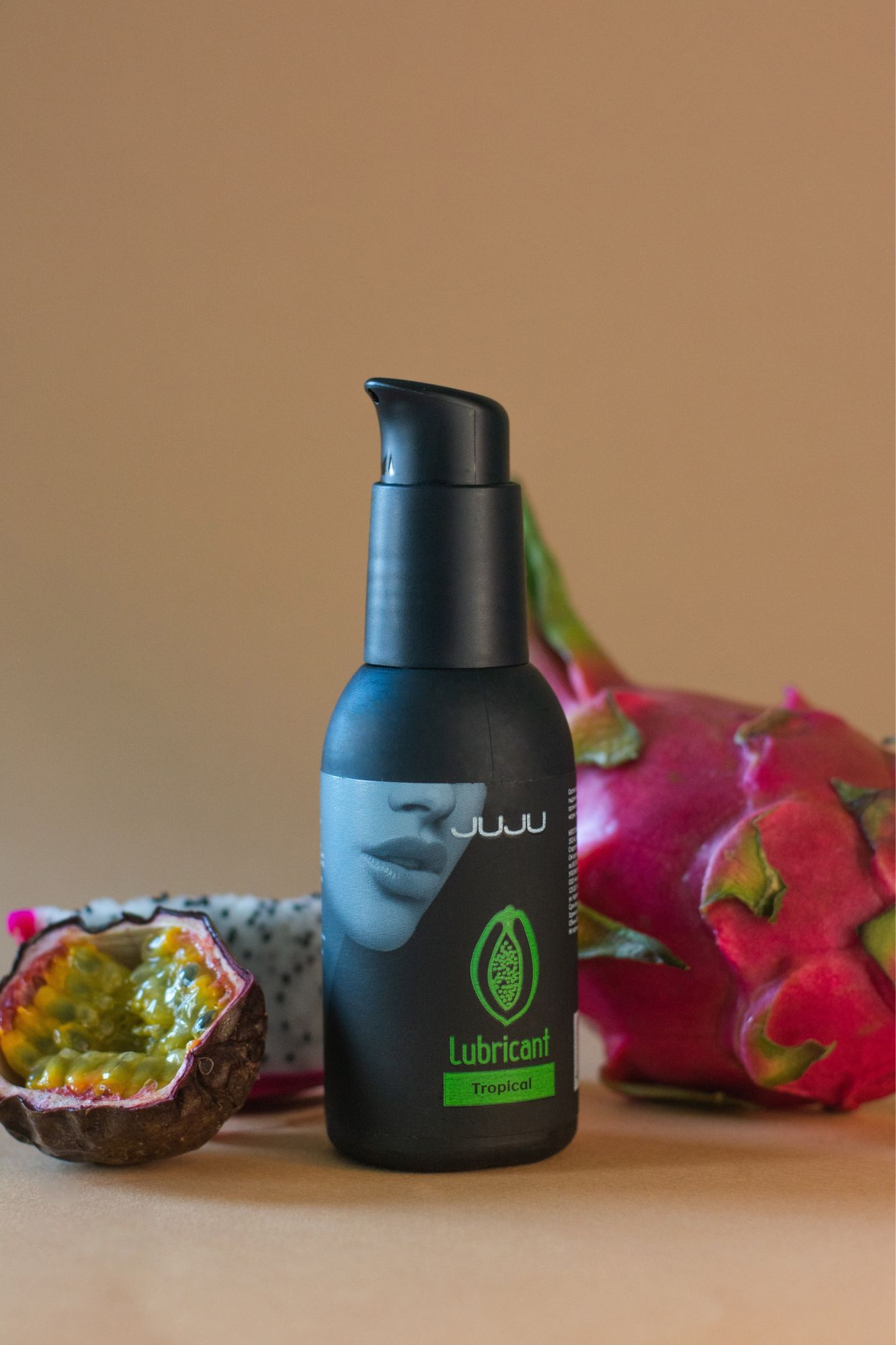 съедобный лубрикант juju со вкусом тропический фруктов  100ml 9924ju в 