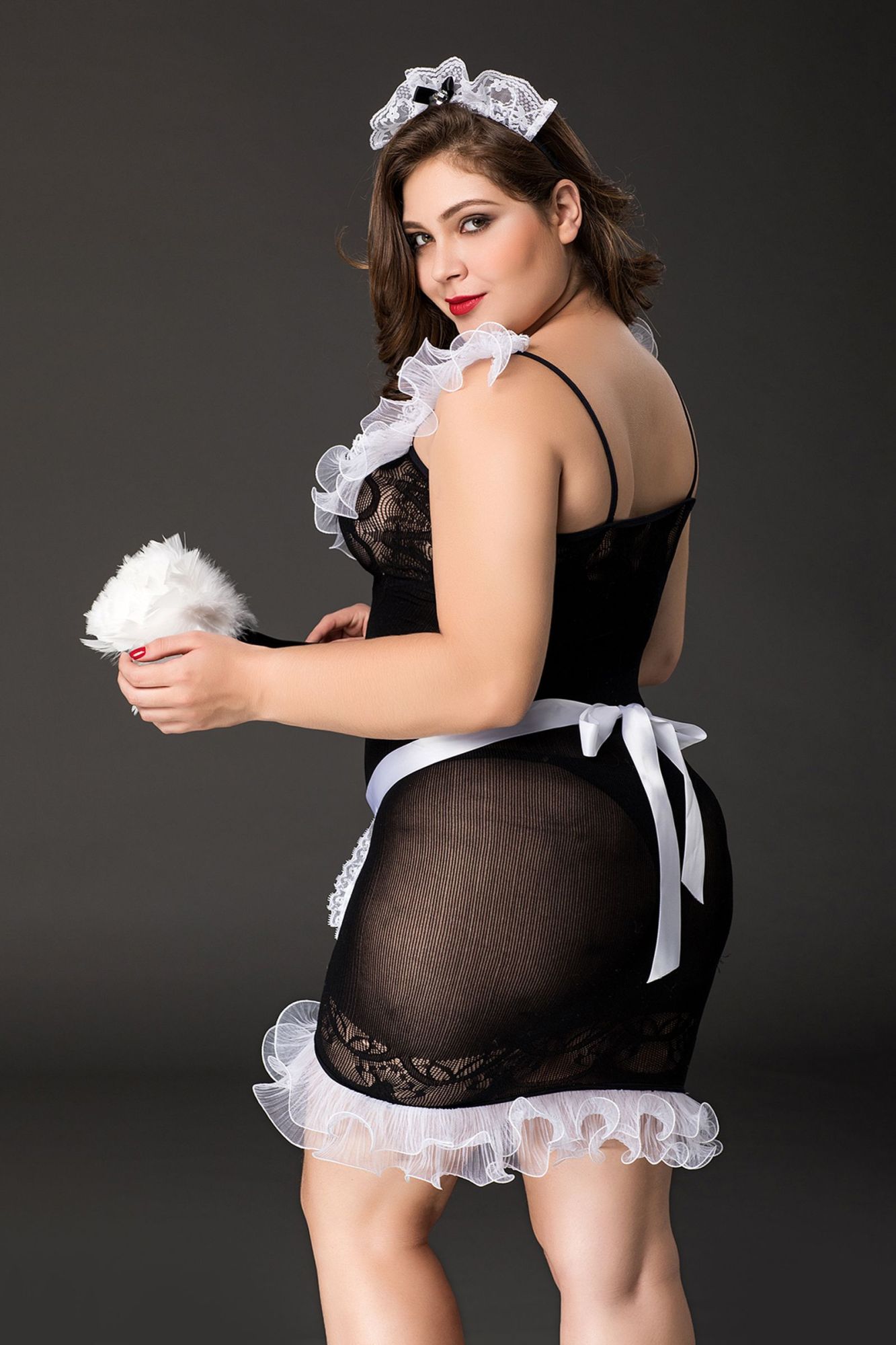 Эротическое костюм горничной candy girl fanny (платье, ободок, чокер, фартук,метелка) черно-белый, 2xl в 